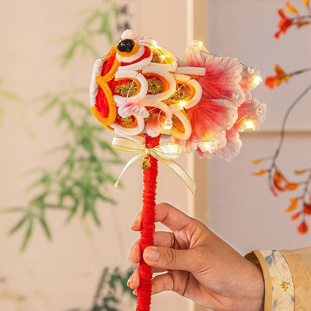 

Cute Chinese Fish Lantern Handmade Intangible Cultural Heritage Carp Lantern Glowing Traditional Celebration Lantern New Year