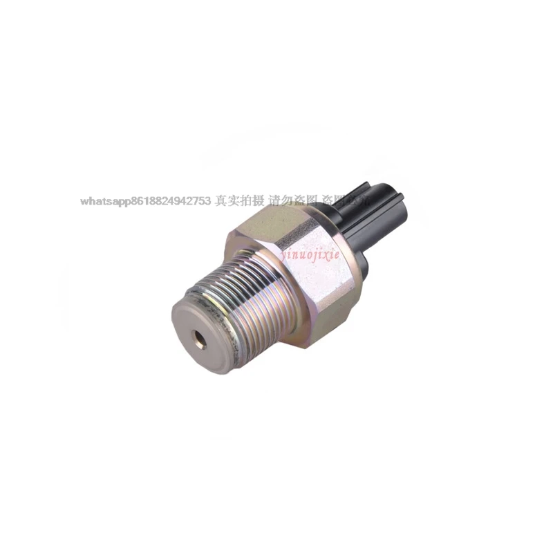 Excavator accessories suitable for Isuzu 4HK1 common rail pressure sensor 8-98138736-0 499000-6310