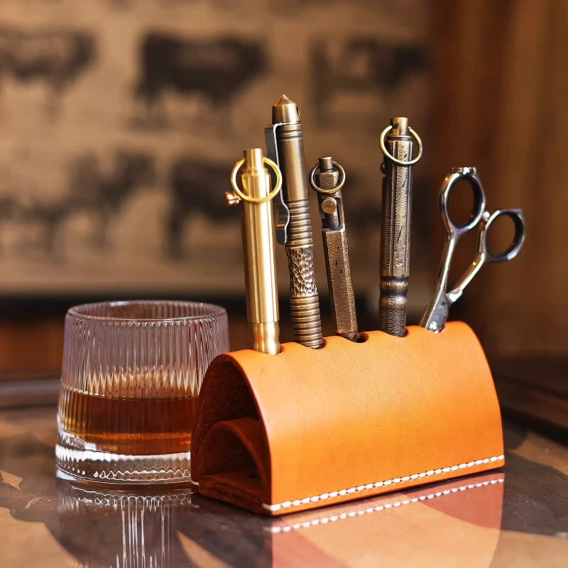 

Vintage Handmade Leather Pencil Holder Multifunctional Desk Organizer for Office Pen Brush Stand Creative Desktop Storage Decor