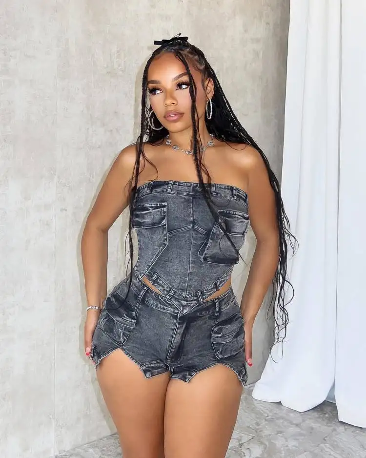 Summer Sexy Tube Tops Denim Shorts 2 Pieces Set Women Pocket Off Shoulder Sleeveless Backless Strapless And Shorts Jeans Outfits