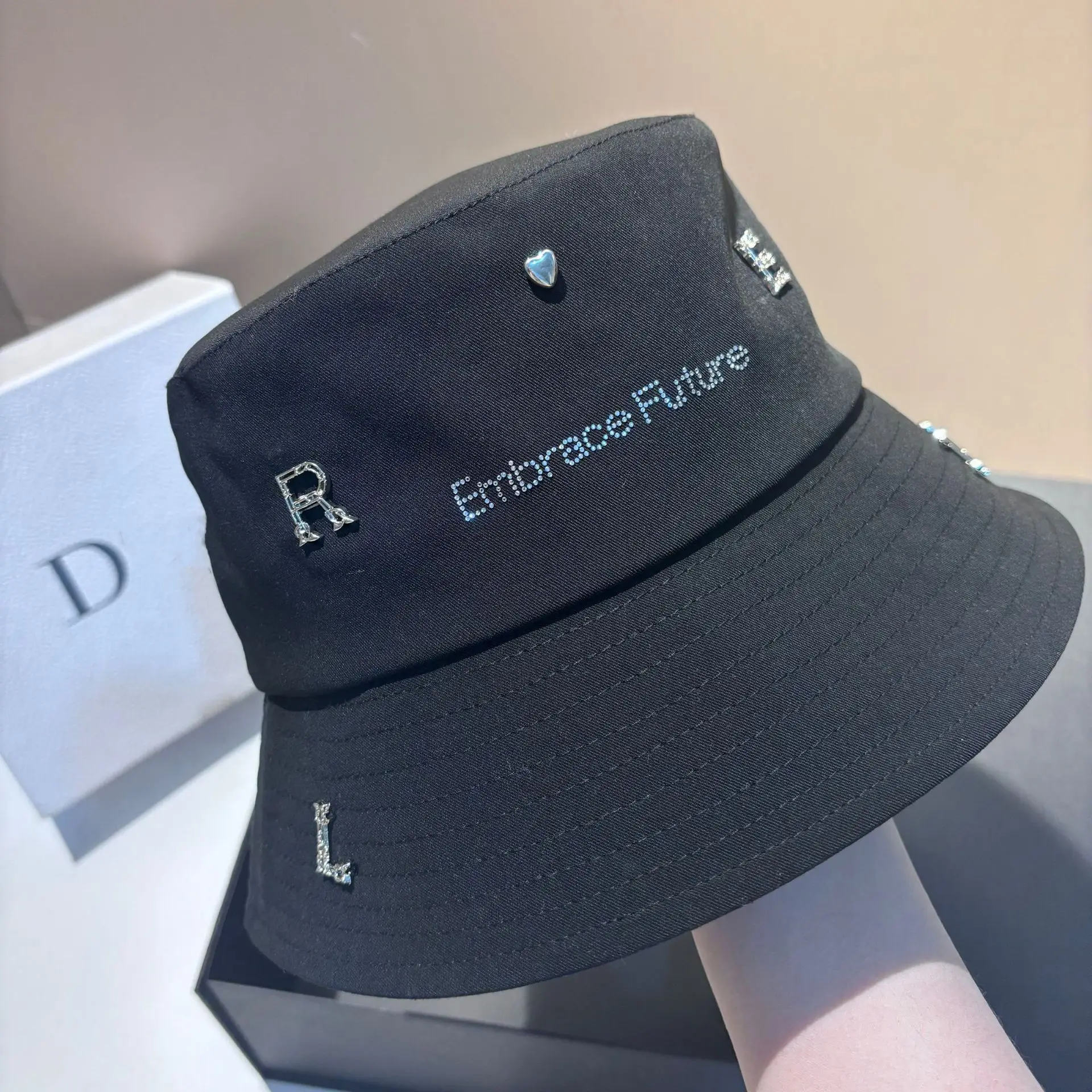 Spring Summer Outdoor Sun Protection Face Cover Youthful Bucket Hat Multi Letter Print Washed Cotton Flat Top Basin Cap Women