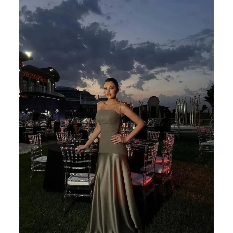 Elegante strapless satijnen avondjurk met kanten baljurk sweep trein prom feestjurk vestidos de fiesta op maat