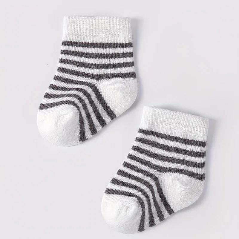 5 Paare/Los Neue gestreifte Babysocken für Frühling und Herbst