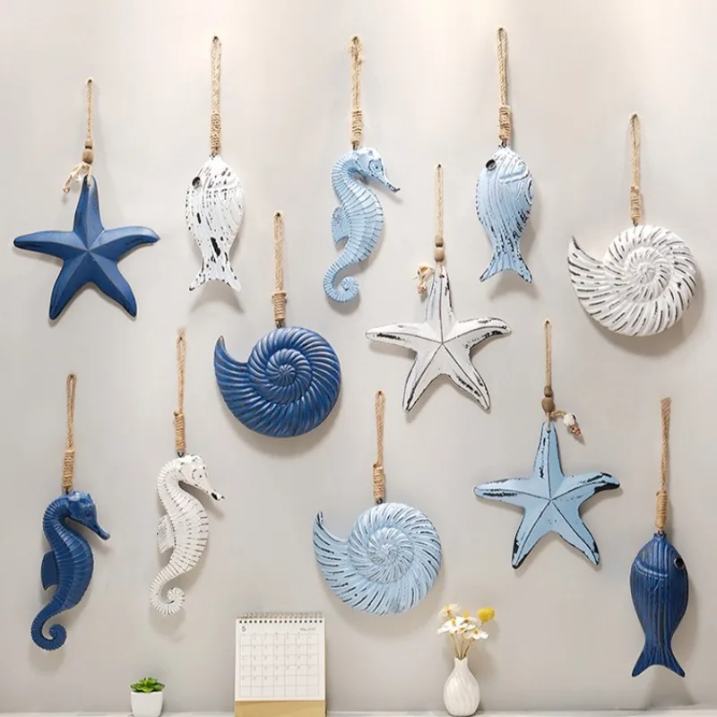 ​​​​​​​Mediterranean Retro Fish Shape Hanging Ornament with Starfish Seashells Ocean Theme Wall Decoration for Home Beach Decor