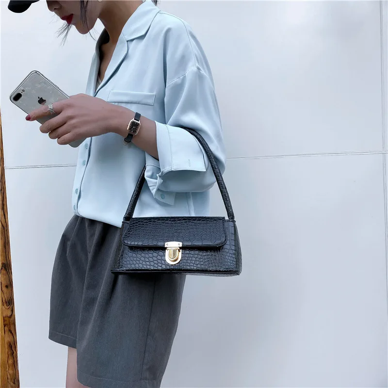 2023 New Shopping Bag Retro Casual Lady Underarm Handbag Stone Pattern Shoulder Bag Female Leather Solid Color Chain Female Bag