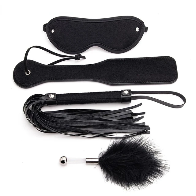 3031-a17424.jpg Set de Bondage 4 Piezas — Kit BDSM con Antifaz, Fusta, Paleta y Plumero, Juguete Erótico para Adultos