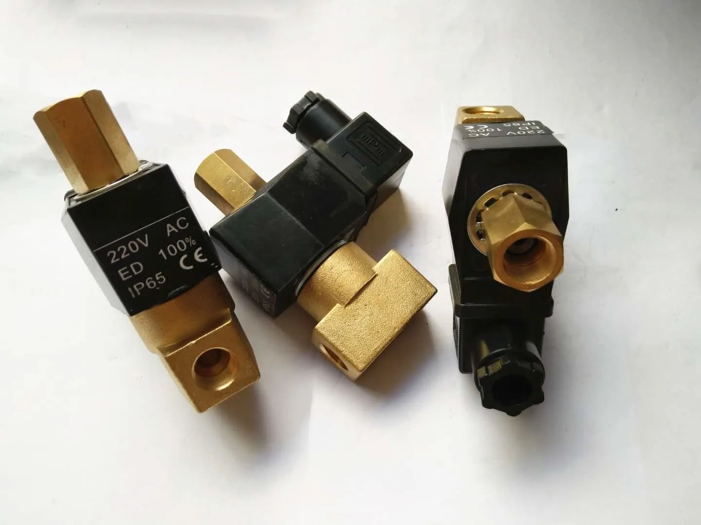 2026 Hot Selling 10 Bar Air Compressor Spare Parts 22407340 Replacement 2 3 Way 1 4inch 110v Valve Solenoid