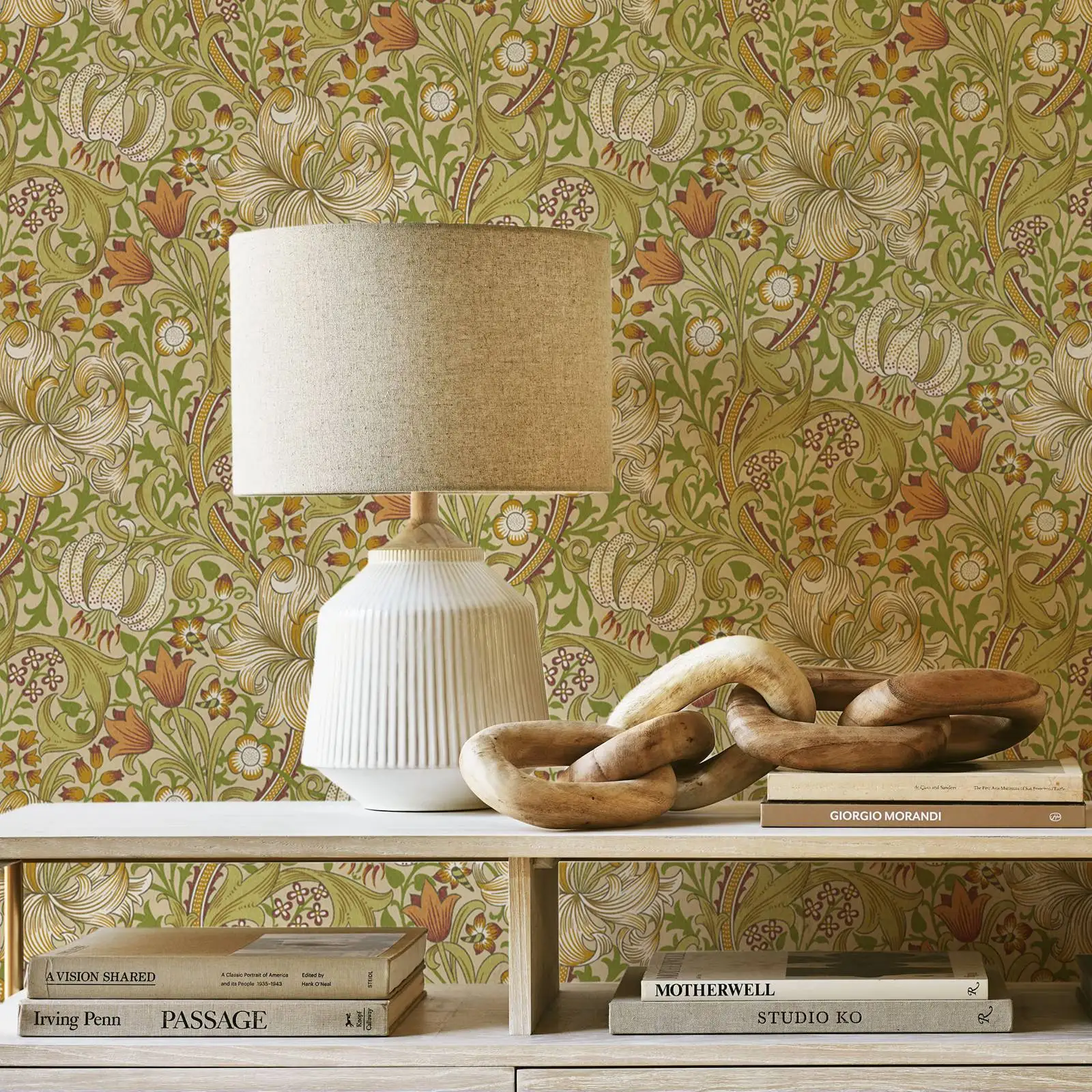 

Обои «Золотая лилия» Peel and Stick, рулоны самоклеящихся обоев с цветочным принтом для украшения дома, настенный художественный декор комнаты, нестандартный размер.