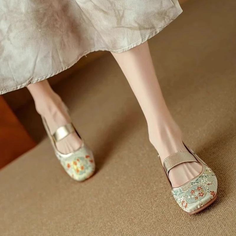 

Vintage Chinese Style Embroidered Ballet Flats Square Toe Women Mary Jane Shoes Elastic Ankle Strap