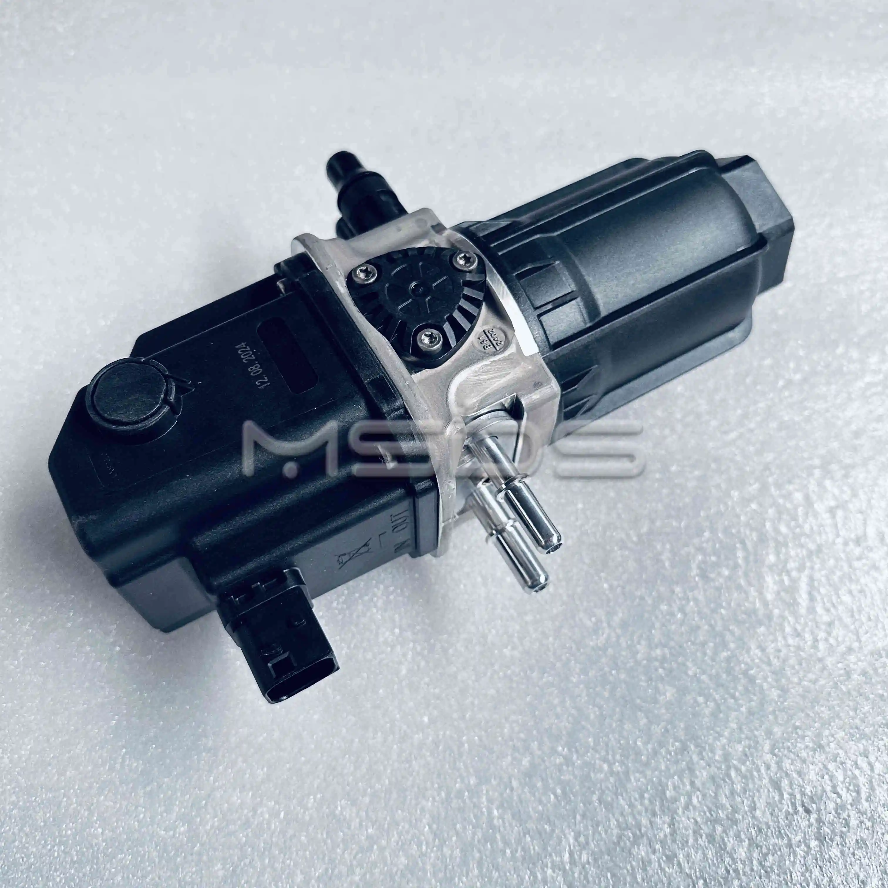 

Cummins Engine Parts UL2.2 Doser Pump 5505779 A060T663