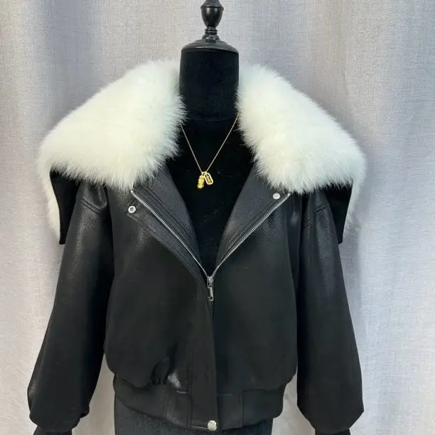 Nuovo cappotto invernale in vera pelliccia di volpe scamosciata stile corto Piumino addensato Fodera interna Mantieni calda la giacca da moto da donna