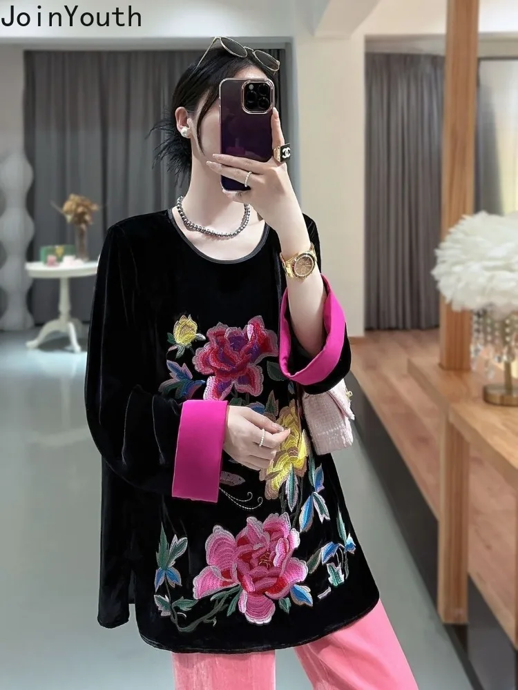 Temperament Ladies Tops Vintage Blouse Women Chinese Style O-neck Long Sleeve Oversized Tops Velvet Embroidery Shirts Blouses