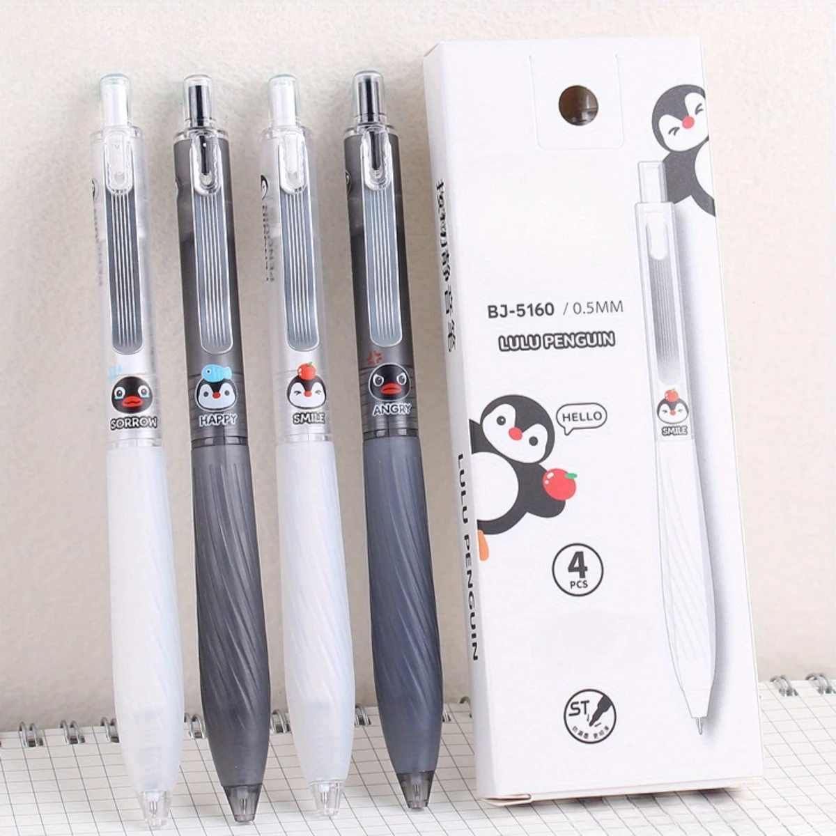 4pcs Black Ink Gel Pen，Penguin Pattern Design with Metal Clip, Smooth Writing, Durable and Comfortable for Office and Study Use