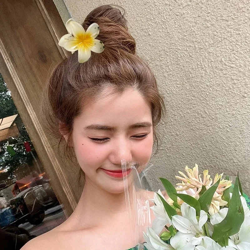 Gradient 8cm Large Flower Acrylic Hair Clip for Women Sweet Hairpins Hair Claws Crab Clamp Barrettes Hawaiian Hair Accessories