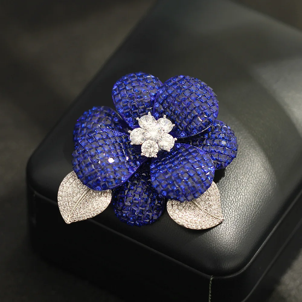 

Новая роскошная брошь-пион из синего хрусталя, массивная, элегантная, в выразительном стиле, булавка-украшение, аксессуар для одежды для женщин