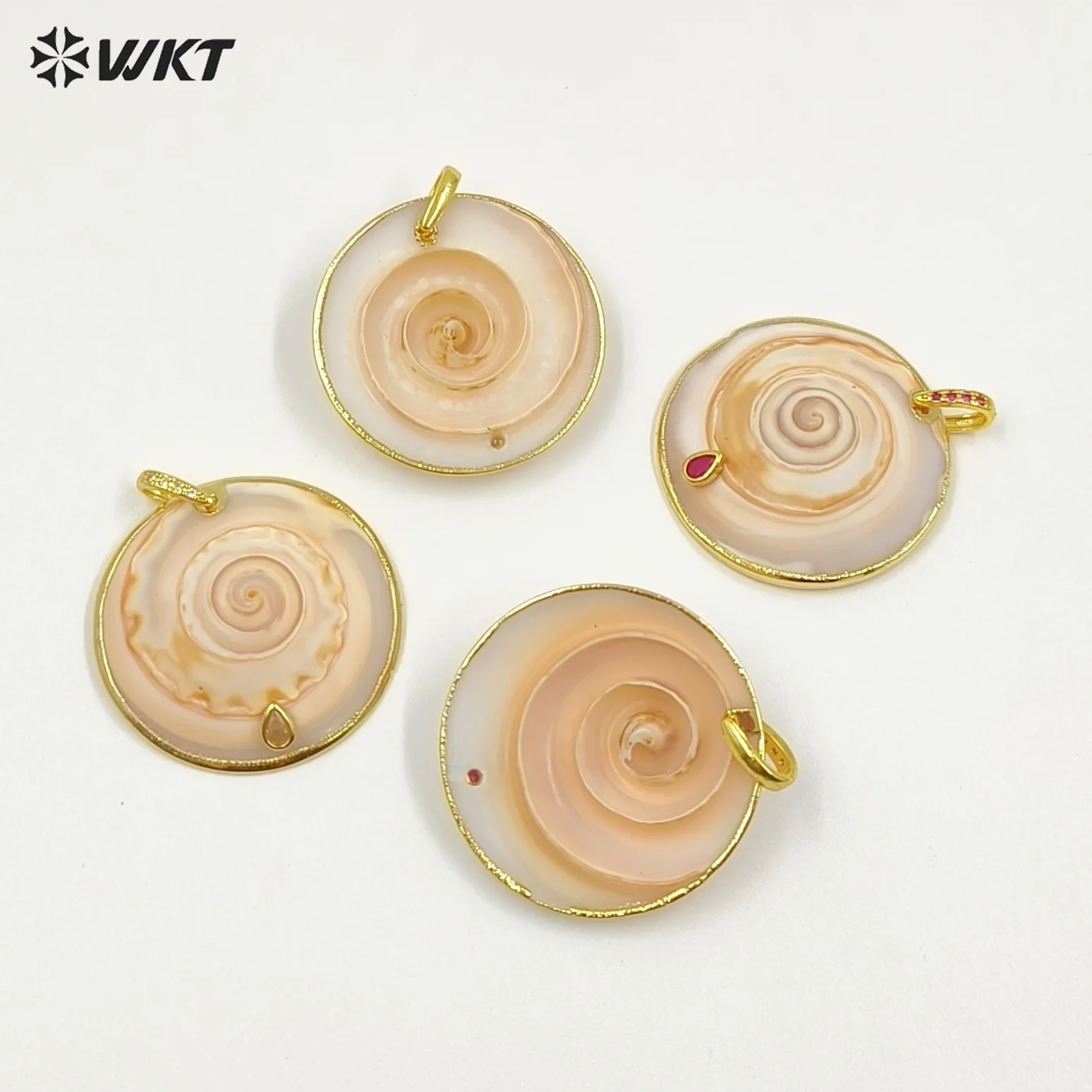 WT-JP486 Trendy Design 18K Gold Electroplated Natural Shell With Colorful Zircon Pendants For Women Popular Jewelry Making