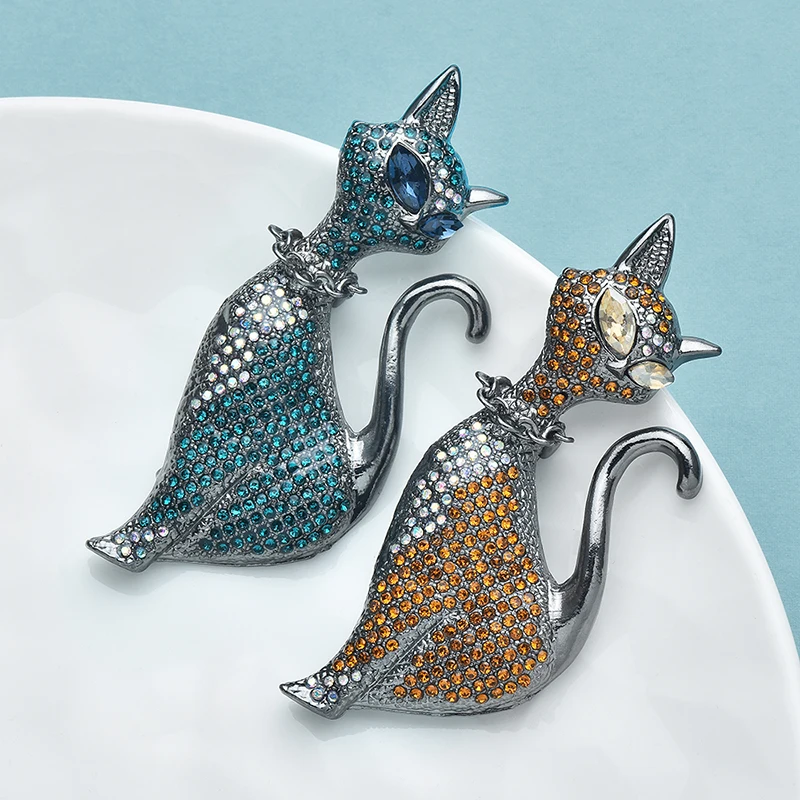 Wuli&baby Big Lovely Cat Brooches For Women Unisex 2-color Rhinestone Pets Animal Party Casual Brooch Pins Gifts