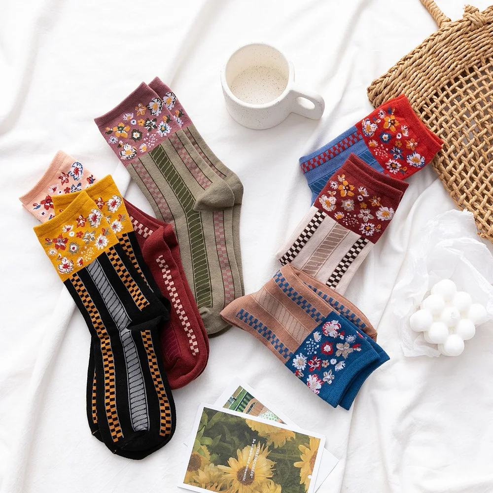 1Pair Cotton Casual Elegant Korea Harajuku Woman Floral Vintage Socks Breathable Ladies Girls Classic Ethnic Cute Sox Autumn