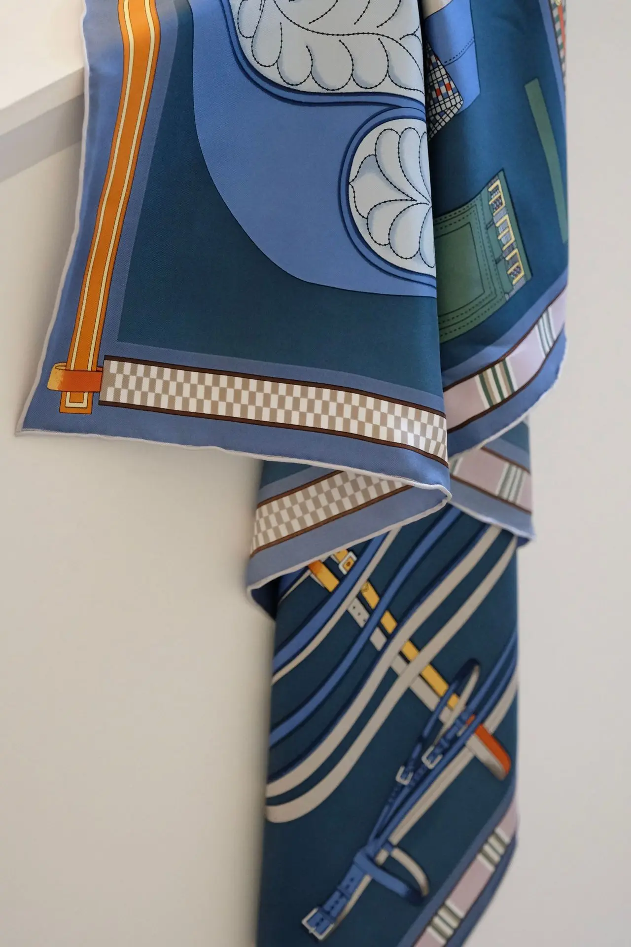 Marka Design moda kobiety jedwabne kwadratowe szaliki szalik 90*90cm Lady jedwabny szal luksusowa chustka na głowę chustka darmowa wysyłka
