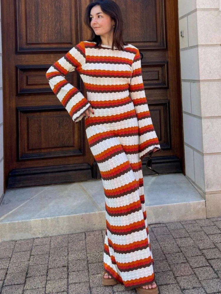 WeiYao-vestido de punto de algodón con espalda descubierta para mujer, traje a rayas de manga larga con cuello redondo, corte ondulado, estilo de vacaciones, otoño