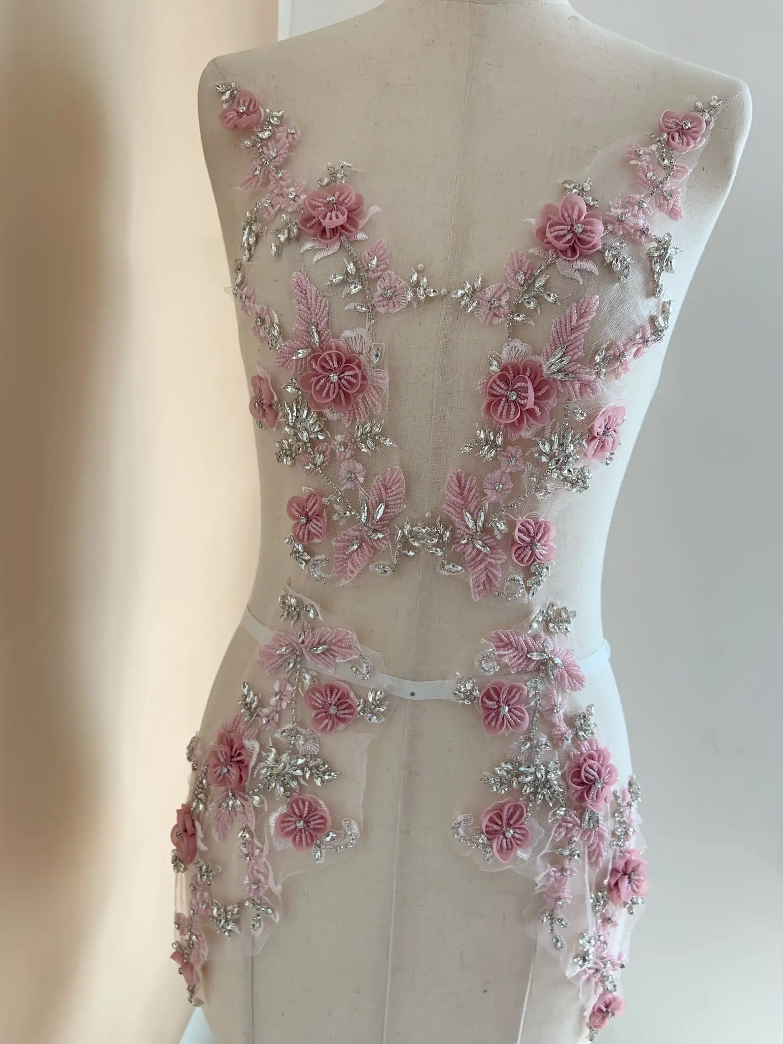 

Pink Rhinestone Applique with 3D flowers for haute couture Bodice Patch Sewing Wedding Motif