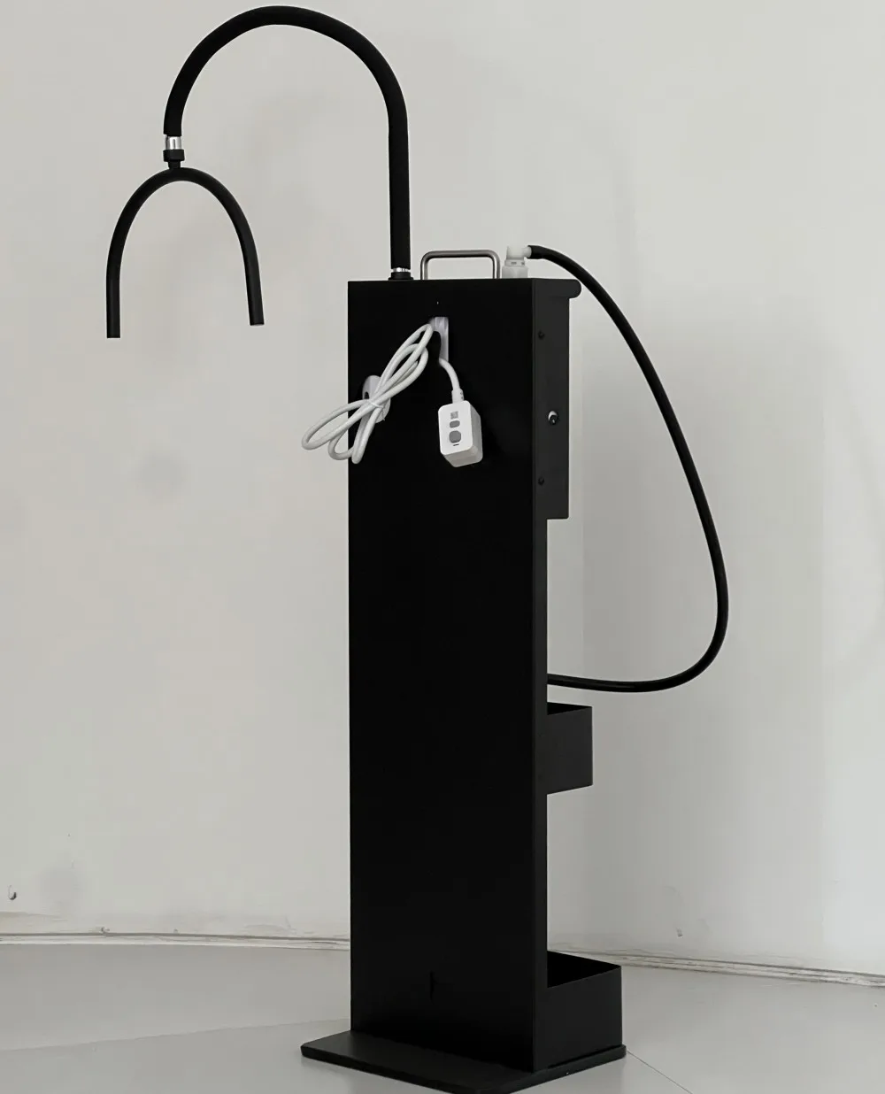 Adjustable Constant Temperature Water Circulation Waterfall Portable Head Spa Equipment Warm Water Spa for Scalp Care