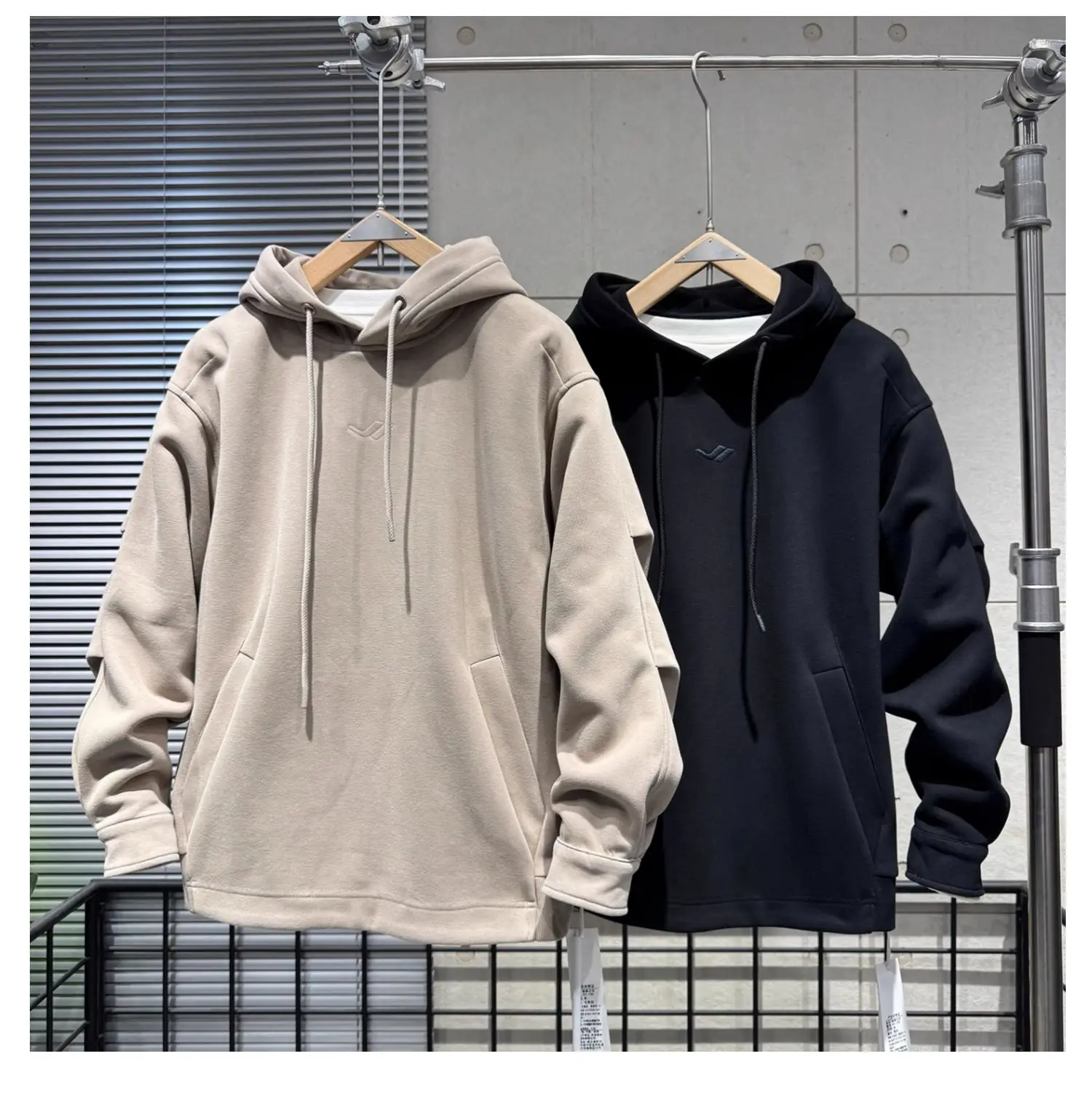 2025 Autumn Winter New Fashion Hooded Sweatshirt Design Sense Simple Pullover Hoodie Jacket Loose Versatile Top for Men