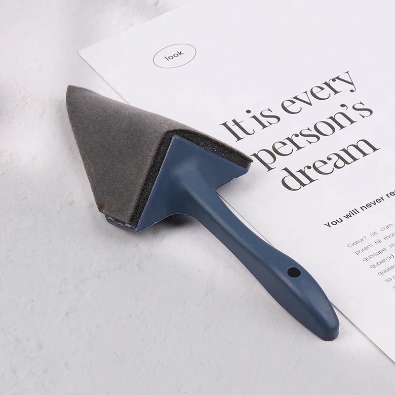 Triangle Paint Brush With Durable Plastic Handle - Multi-Functional Corner And Painter For Easy Application