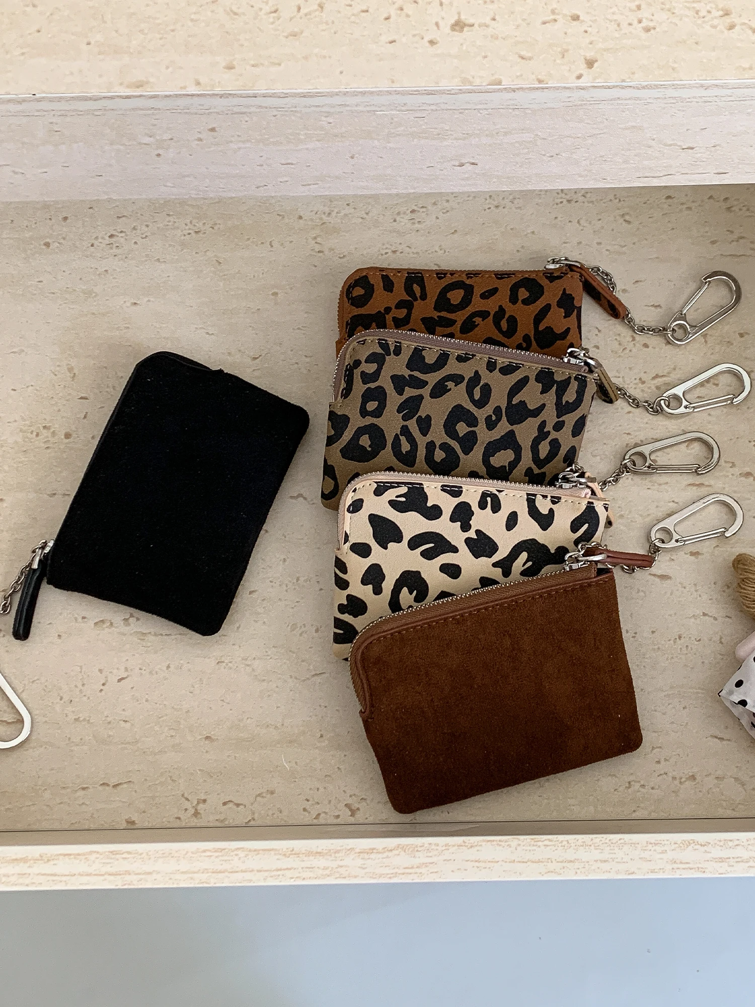 

Модный бархатный кошелек с леопардовым принтом, держатель для карт, универсальная осенне-зимняя сумка, женская сумка EMORRIN Ins Sle