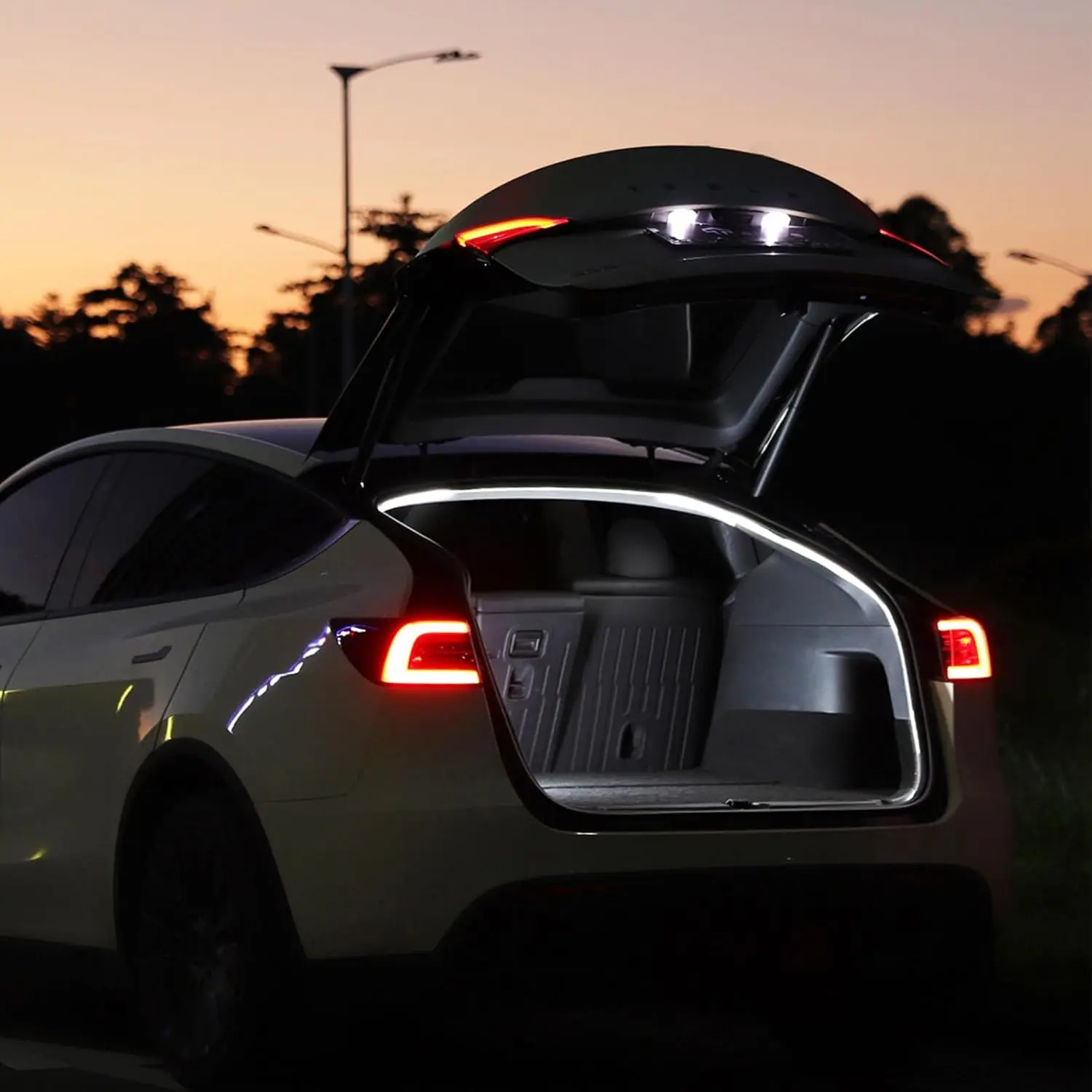 

Светодиодная лента для багажника Tesla Model Y, силиконовая, водонепроницаемая, с двумя цветами, переключаемым режимом освещения (теплый и холодный белый)