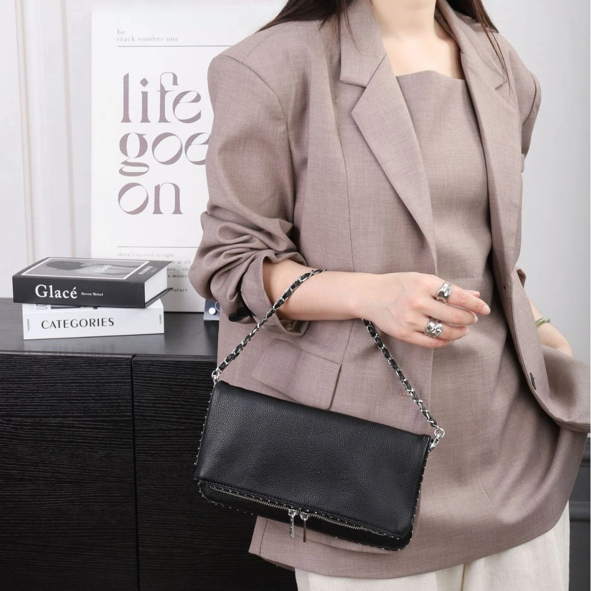 2025年ファッション高級デザインバッグ クロスボディ レディースバッグ 2025年新作 レディース ウィングバッグ クラシックブラック シングルショルダー エンベロープバッグ ザディゲントバッグ