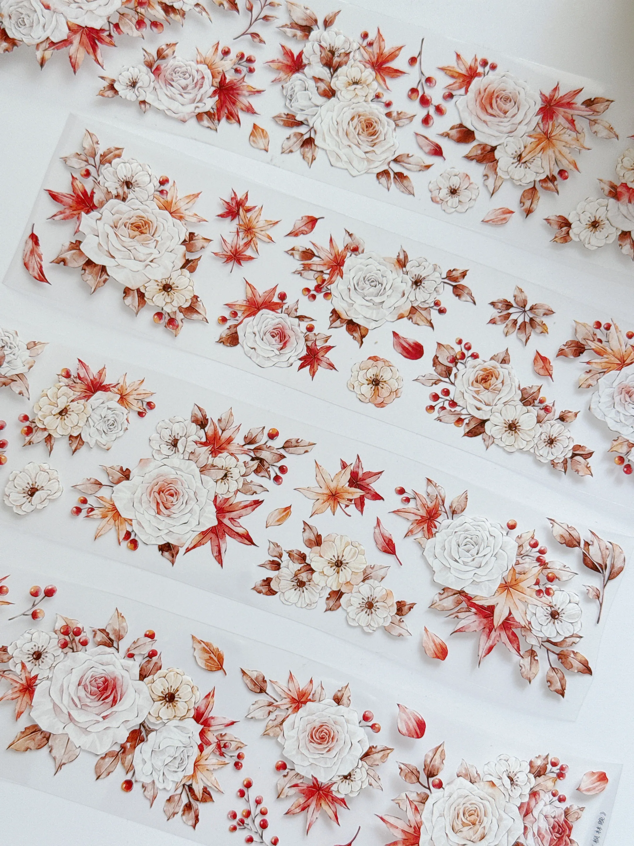 

The fifth round [Maple Forest Evening] Maple Leaf Flowers Autumn Atmosphere Journal Tape