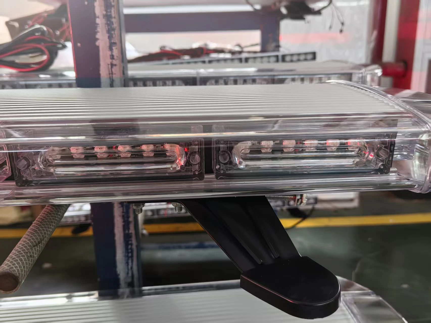 High-Visibility Emergency Warning Light Bar for Fire/Ambulance Vehicles New Aluminum  Magnetic Device OE-337 24-Month in stock