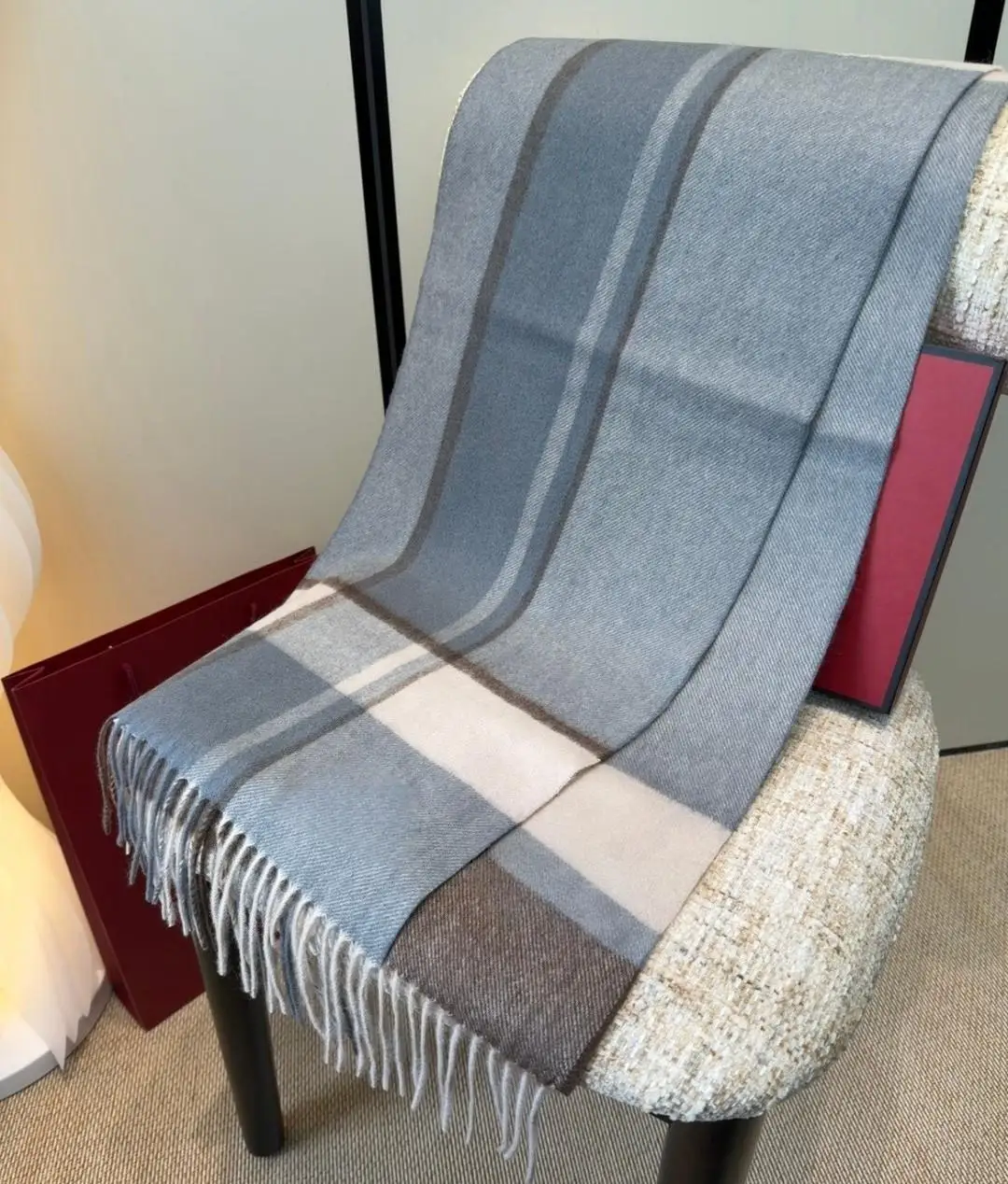 

Шерстяной шарф ручной работы премиум-класса, элитная роскошная женская шаль, шарф из 100% кашемира, роскошный брендовый шарф, теплый зимний праздничный подарок