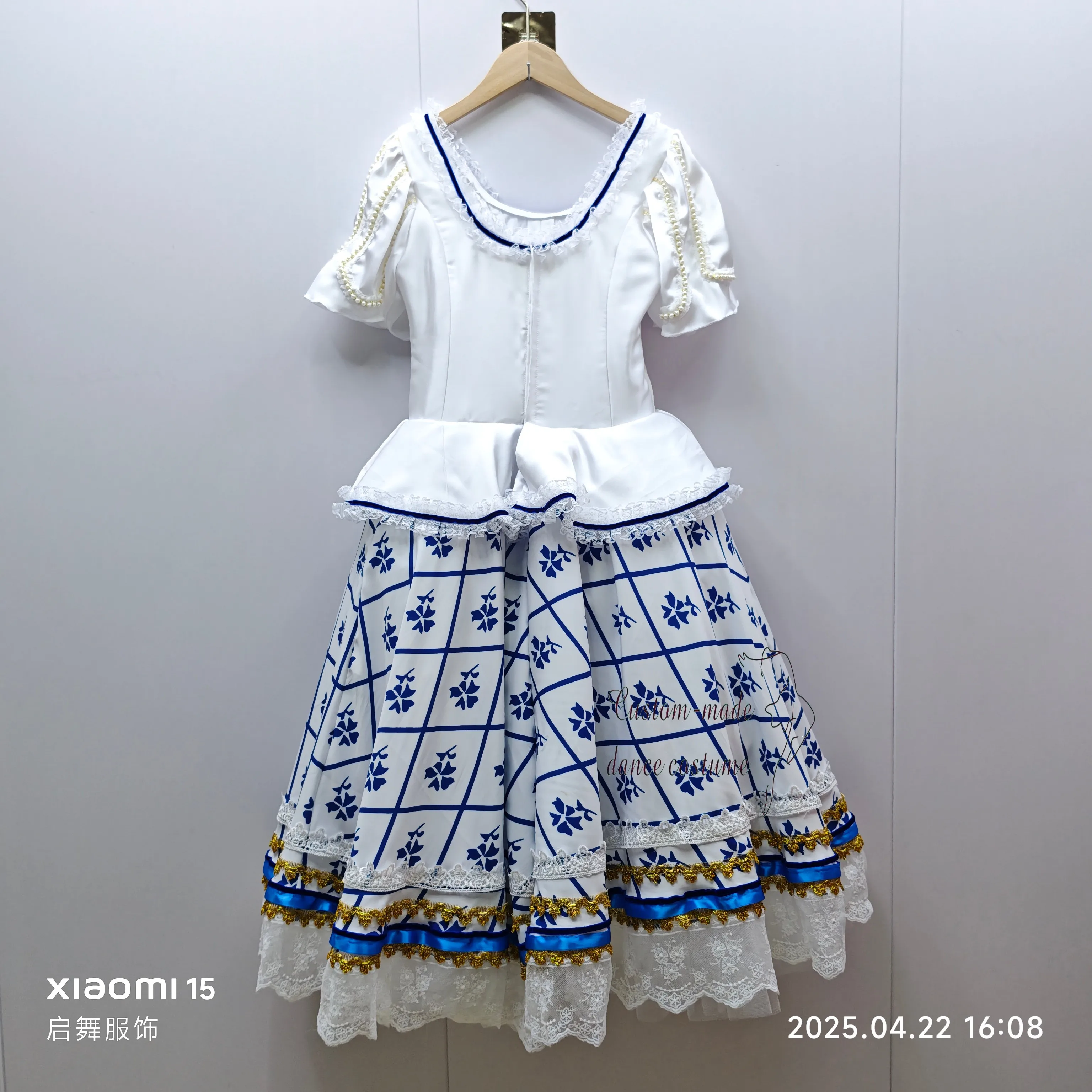 Nouvelle robe de danse de ballet pour filles, jupes tutu en tulle, vêtements de danse. BT-18