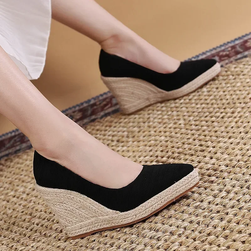 2023 Spring and Autumn New Wedge Heel Thick Sole Shallow Mouth Thick Sole Pointed Shoes Female Linen Large Size Shoe Wedge