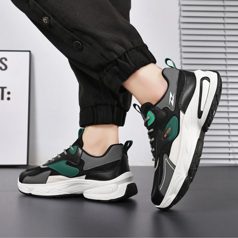 Scarpe da uomo di moda Scarpe con plateau antiscivolo Scarpe da corsa da uomo in mesh con lacci Scarpe da ginnastica da uomo traspiranti di alta qualità Nuovo 2025