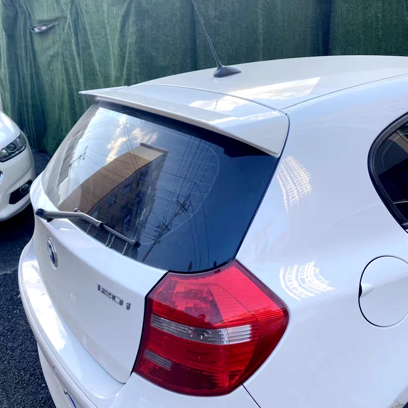 Für BMW 1er Serie E87 E81 F20 F21 116i 120i 118i M135i Spoiler 2005 bis 2019 Hochwertiger Carbon-Faser-Farbiger ABS Dachspoiler – Detail 12