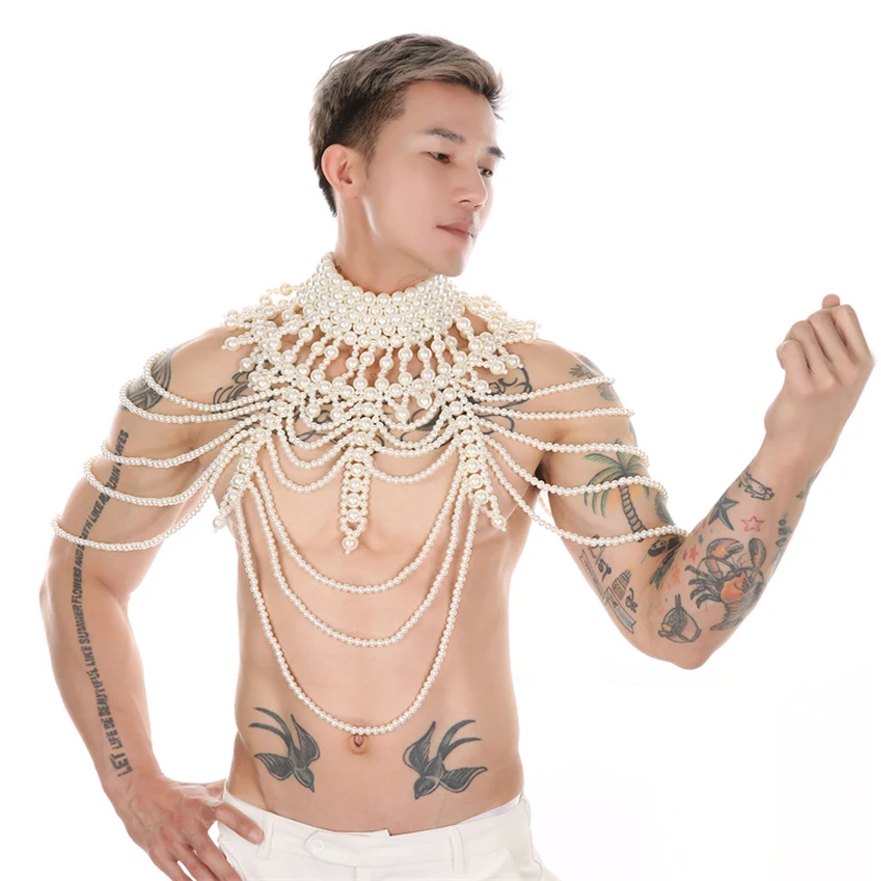 Herren-Umhang für Performance-Kostüme, handgefertigt, mit weißen Perlen, Rollkragen-Oberteil, Sommer-Mantel, schwarzer rückenfreier Umhang, Herrenbekleidung – Detail 6