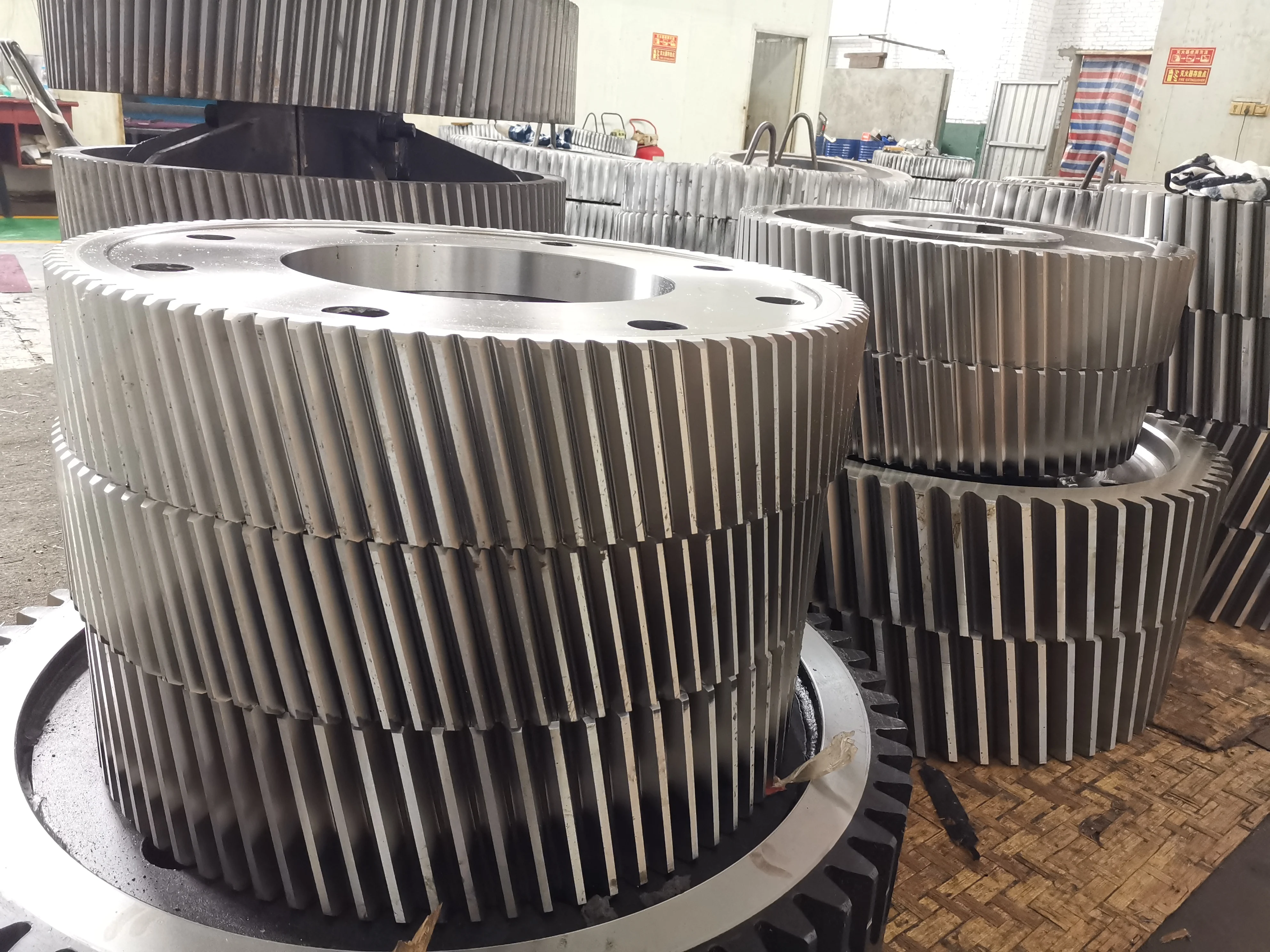 Factory Hot Sale MOD. 1.0 1.5 2 2.5 3 4 5 Drive Big Helical Gear Spur Pinion Gear Wheel Gear