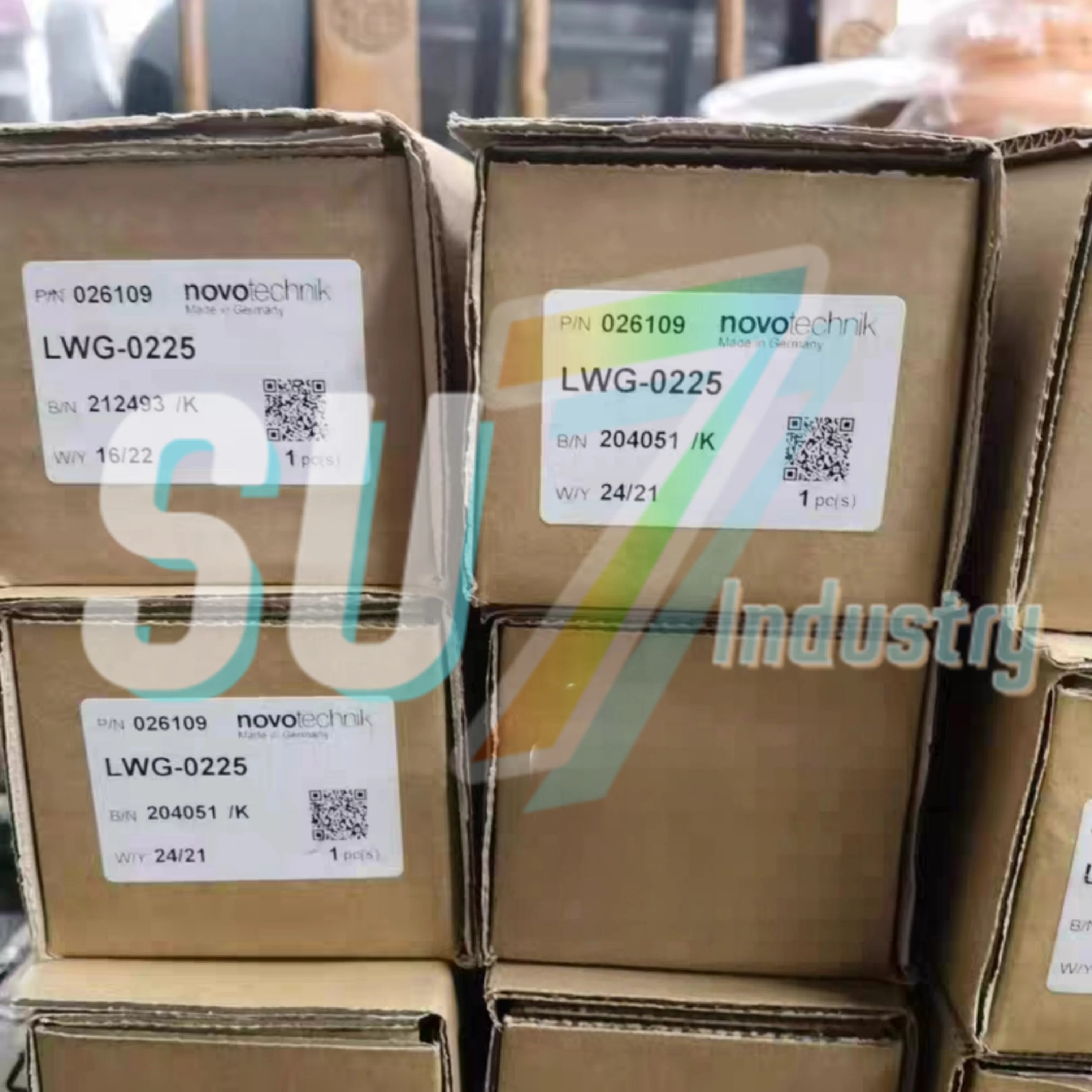 

LWG-0200 LWG-0225 LWG-0250 displacement sensor New In Box
