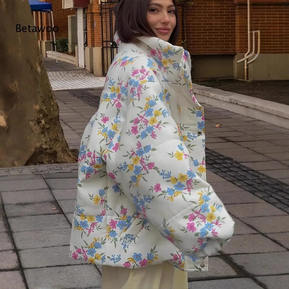 Women's Floral Print Puffer Jacket, Stand Collar Zip-Up Hooded Winter Coat with Loose Fit for Autumn and Cold Weather Layering