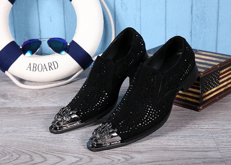 Spring Summer Fashion Rhinestones Men Shoes Luxury Metal Pointed Toe Casual Party Shoes Mens Slip On Loafers Shoes Big Yards 46