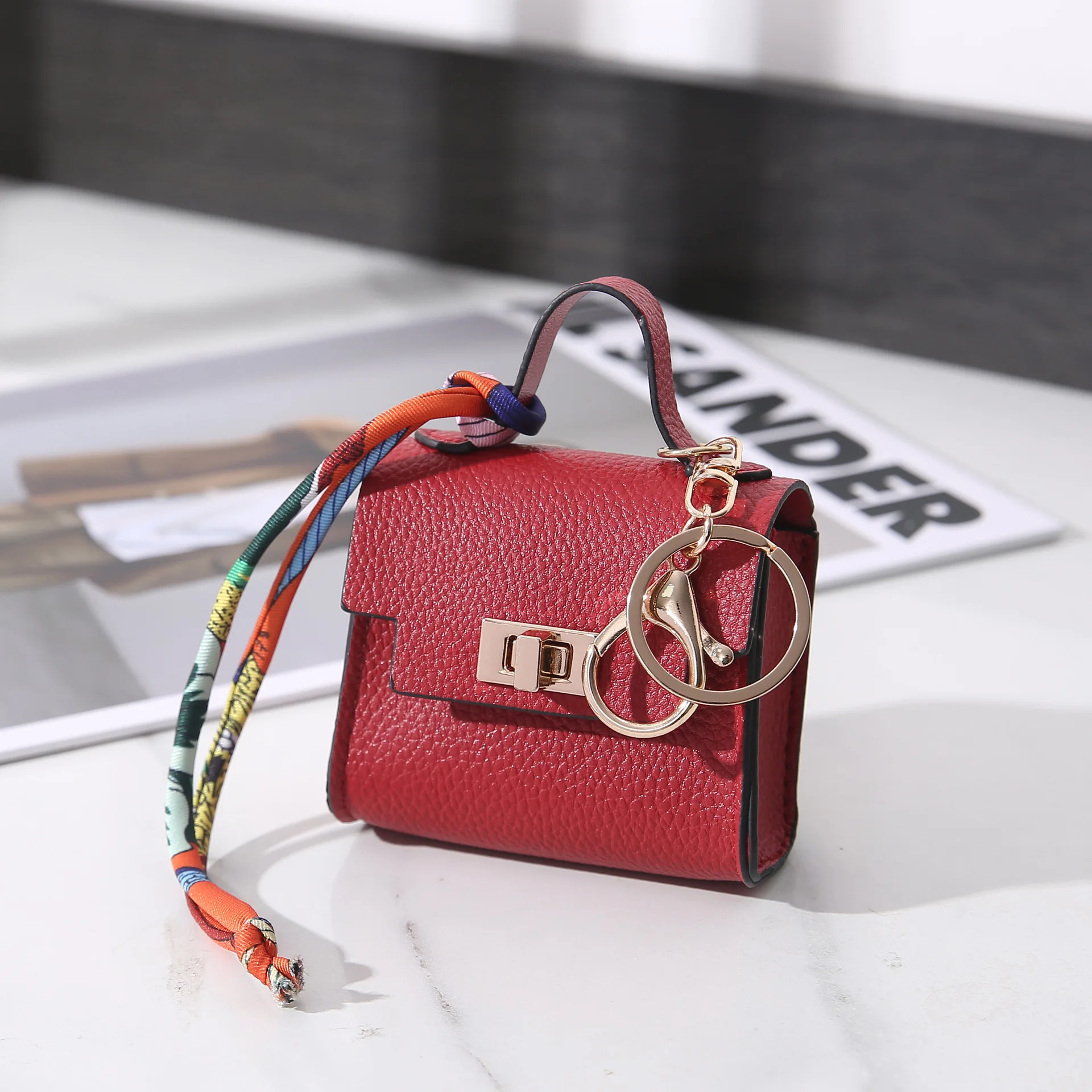 Mini wallet, bag charm, small house-shaped bag, light luxury bag, new style fashionable pendant, lipstick bag, earphone bag,