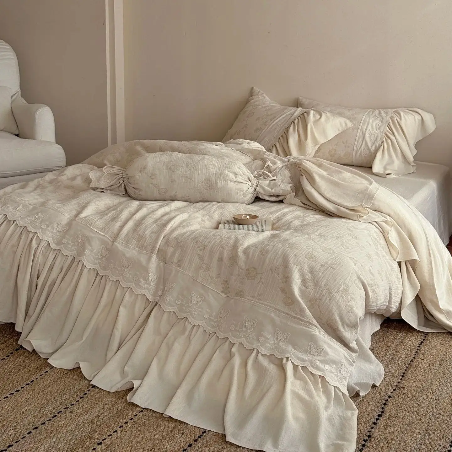 Vintage French Butterfly Lace Ruffles Cotton Linen Blend Jacquard Bedding Set Duvet Cover Flat/Fitted Bed Sheet Pillowcases 4Pcs