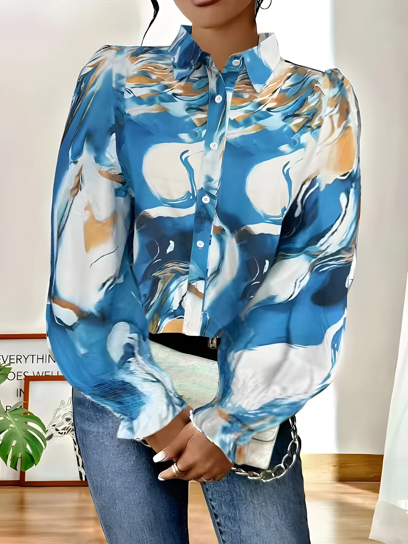 

Плюс — дружелюбный размер! Художественная синяя смешанная рубашка, идеально подходящая для повседневного джинсового образа