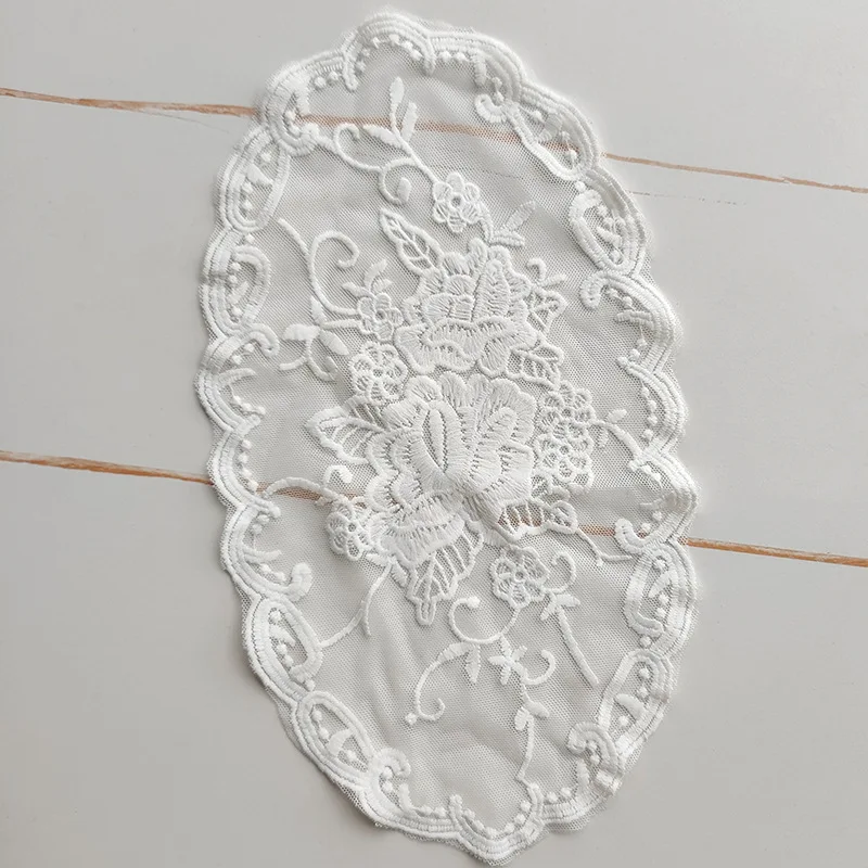 Beautiful White Lace Embroidery Table Cloth Elegant Floral Embroidery Oval Shape Mesh Fabric Home Decoration