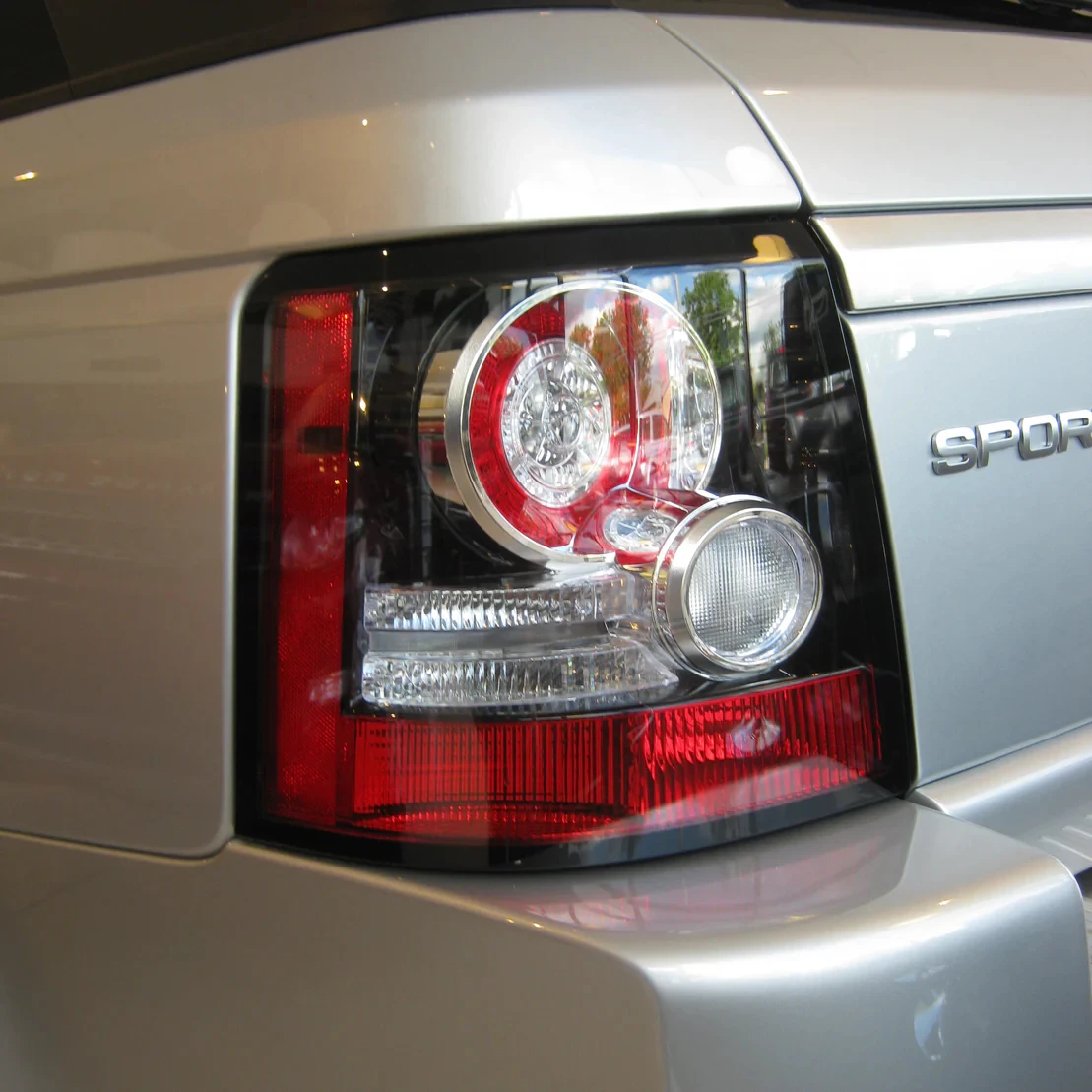 Rear 2012 spec LED Lights PAIR for Range Rover Sport L320 (Includes upgrade of 2005-09 models)  LR043996 LR043994