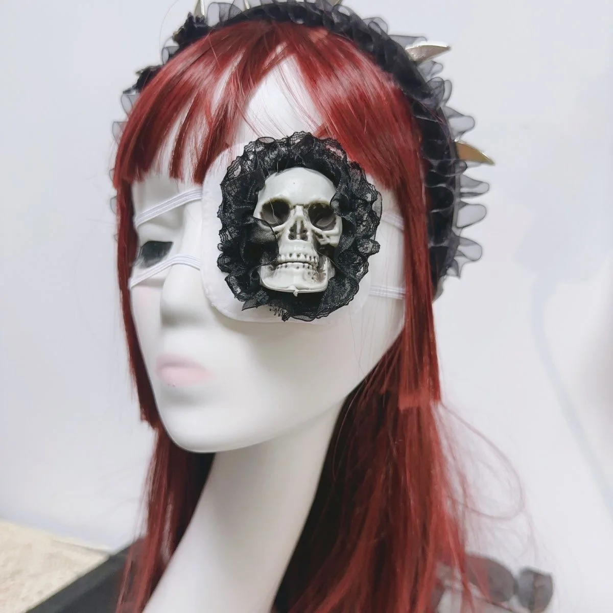 

1pc Adult Pirate Eye Patch Skull Lace Eye Mask For Halloween Party Cosplay Punk Gothic Eyewear Accessories Carnival Props