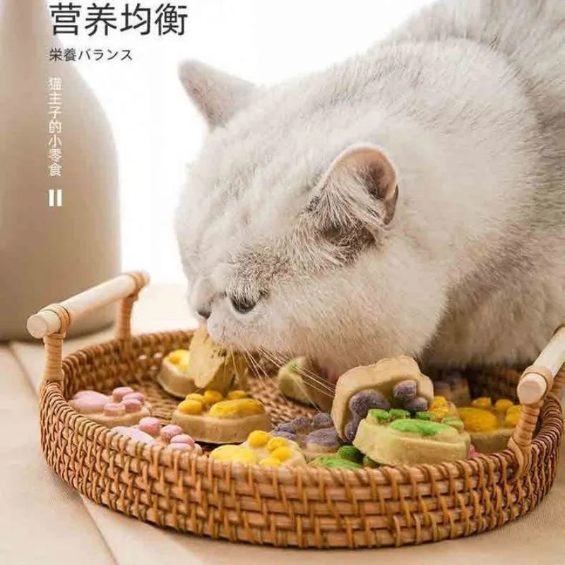 Rattan Food Serving Basket with Handles Hand Woven Bread Fruit Storage Tray Home Decorative Tray for Coffee Table Kitchen Dining